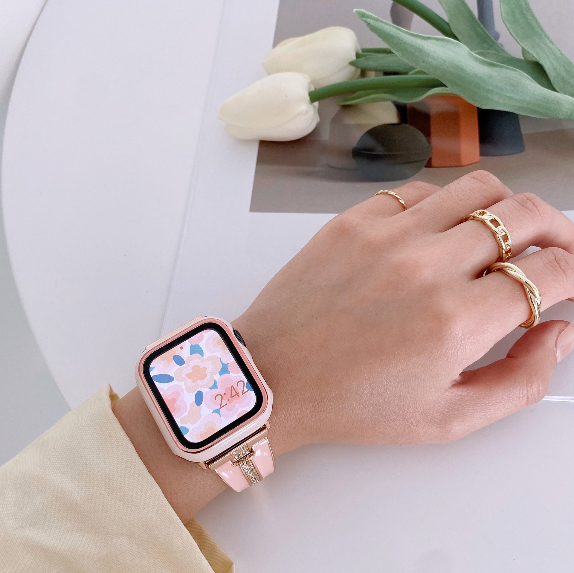 Small Fragrant Wind Bracelet With Diamond Women's Metal Strap